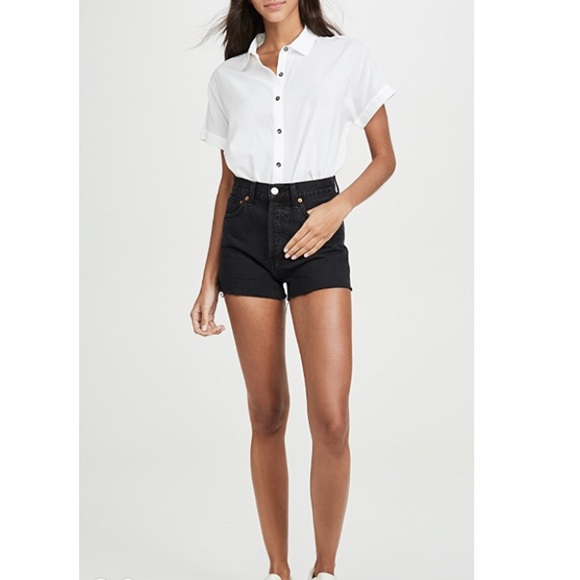 Splendid Tops - NWT SPLENDID Classic Button Front Shirt